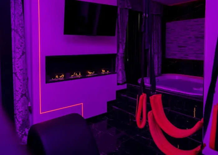 Luxury Bdsm בית הארחה רומא