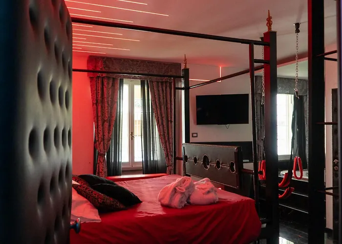 Luxury Bdsm 3*