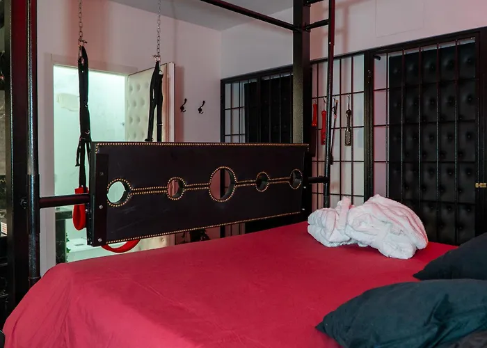 Luxury Bdsm 3*