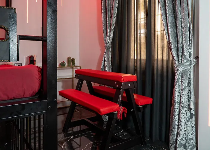 Luxury Bdsm רומא